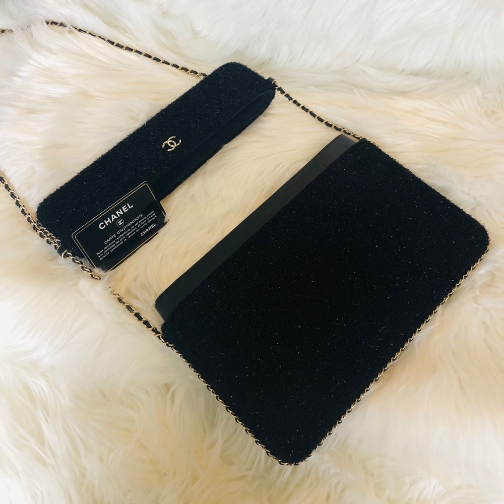 🔥💫Rare Chanel Runway Crossbody💫🔥 - Picture 7 of 8